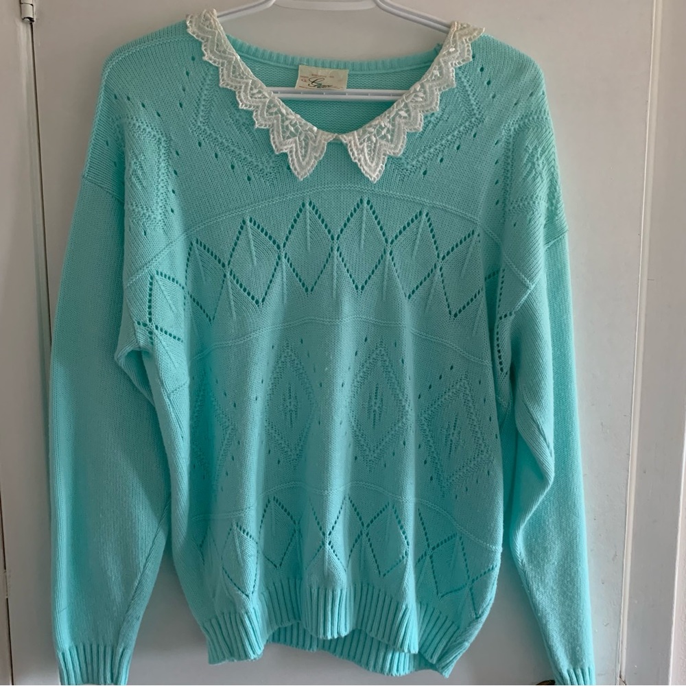 Vintage Grace Knitting (GK) Lightweight blue/aqua sweater with lace collar
